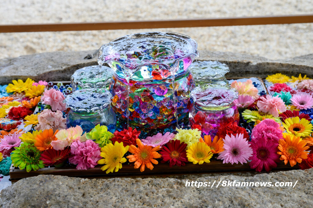 金井神社の花手水